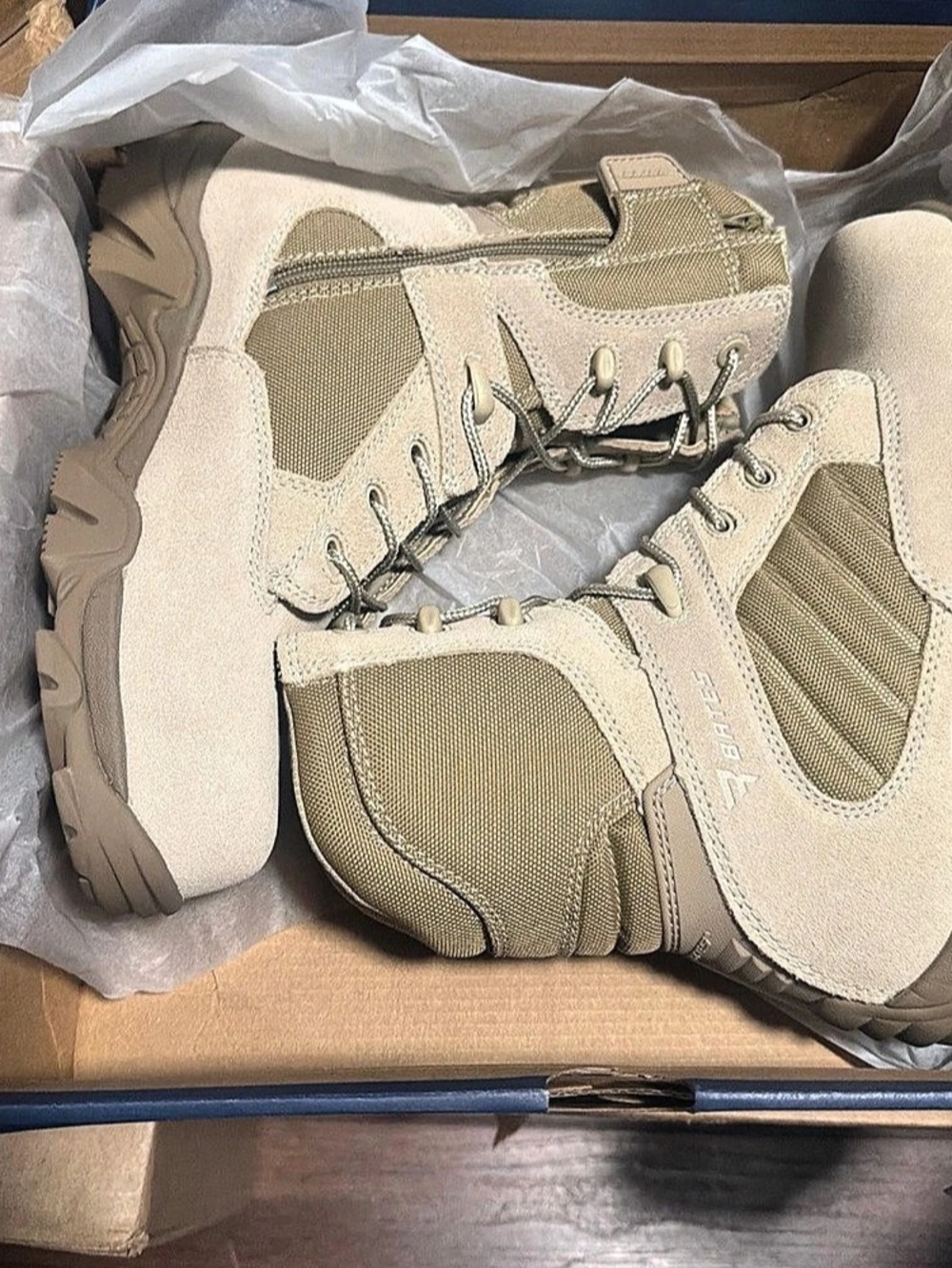 Bates GX-8 8” Safe Toe Side Zip Size 8.5 Desert Color